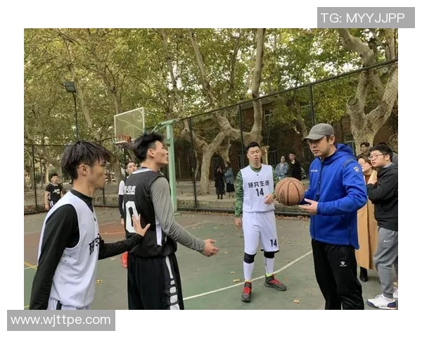 重庆篮球队耐力分析与训练策略探讨助力球队提升竞技水平